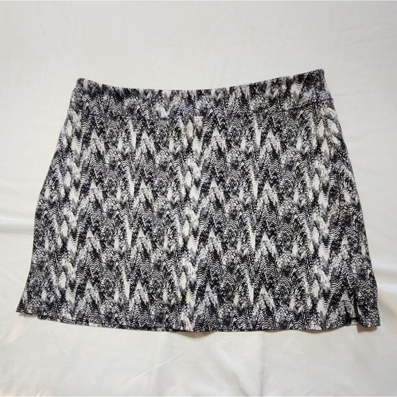 Tranquility Womens Black White Chevron Skort Size Large - Picture 2 of 6